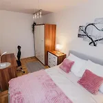 Easy Rent - Bielskiego 1, 24h Check-in Apartmán *