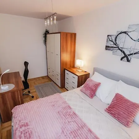 Easy Rent - Bielskiego 1, 24h Check-in Lägenhet *