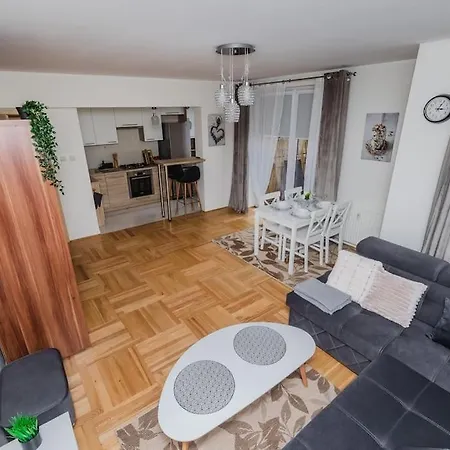 Easy Rent - Bielskiego 1, 24h Check-in