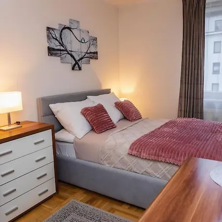 Apartmán Easy Rent - Bielskiego 1, 24h Check-in *